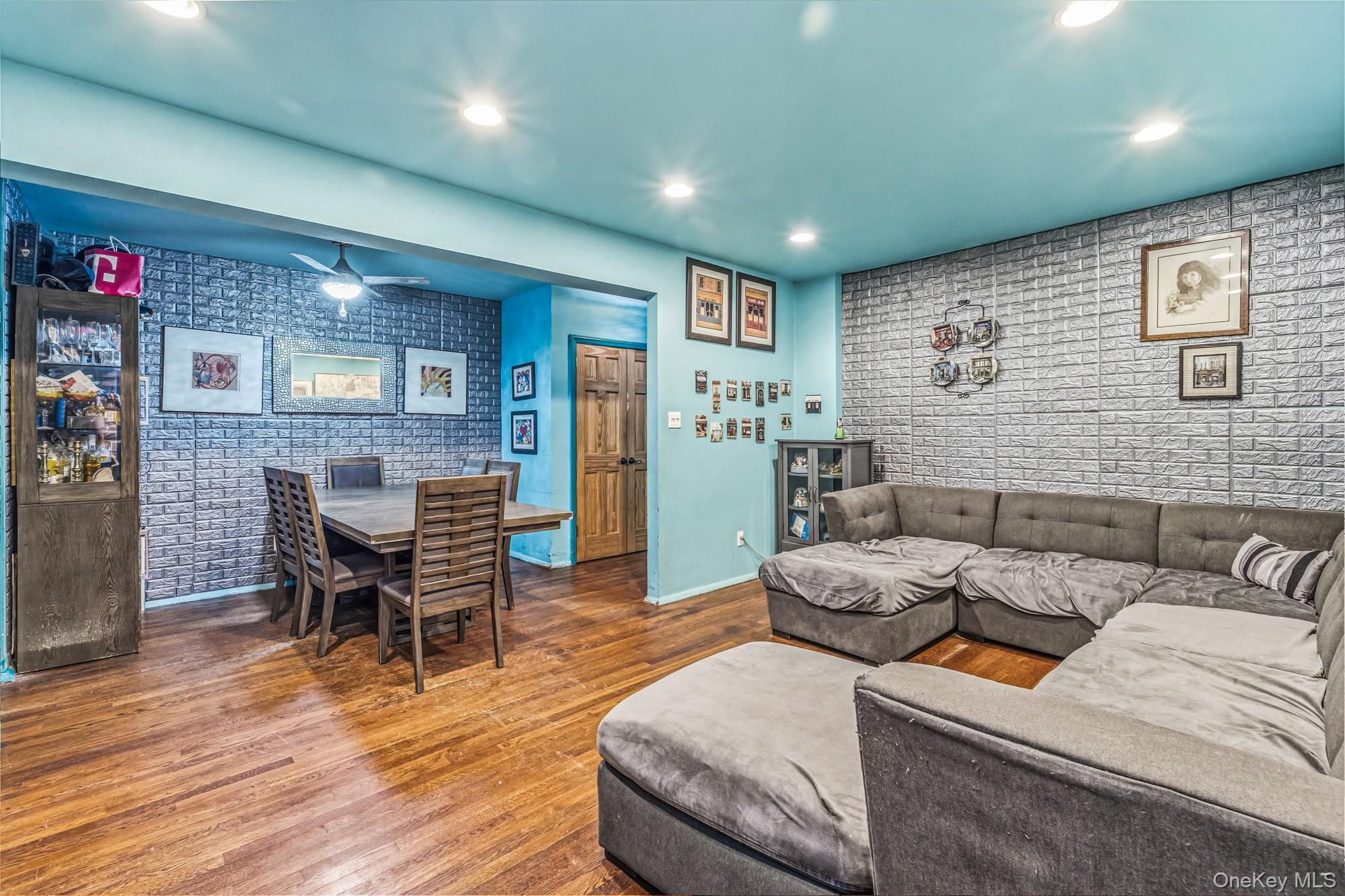 #3 photo, 14008 28th Road, कुईंस Flushing , NY 11354