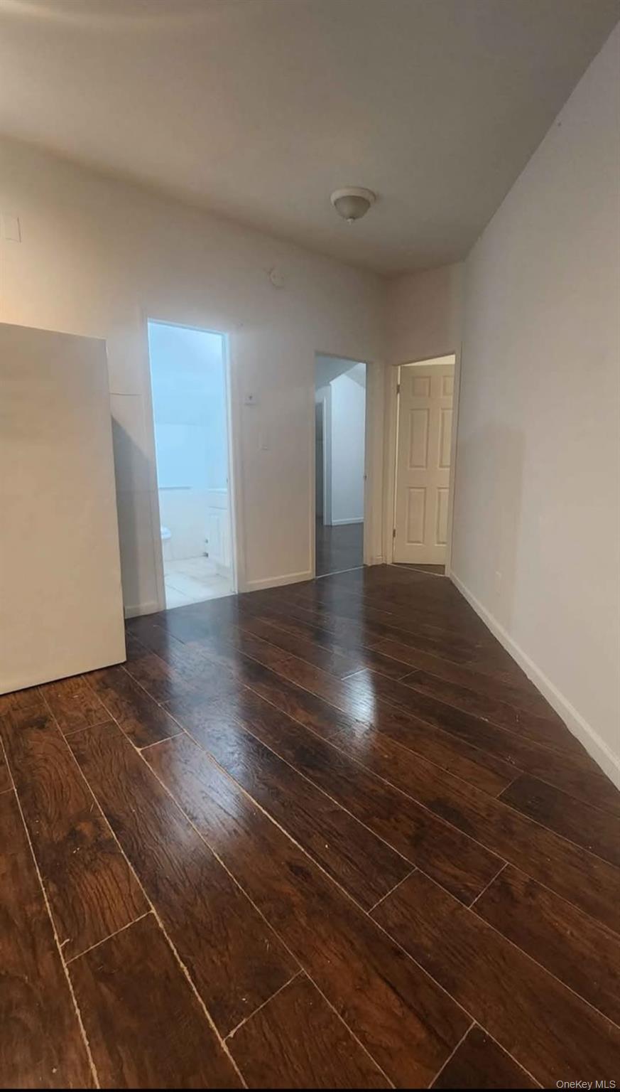 #7 photo, 10 Ross Avenue, מחוז סאפוק Bay Shore , NY 11706