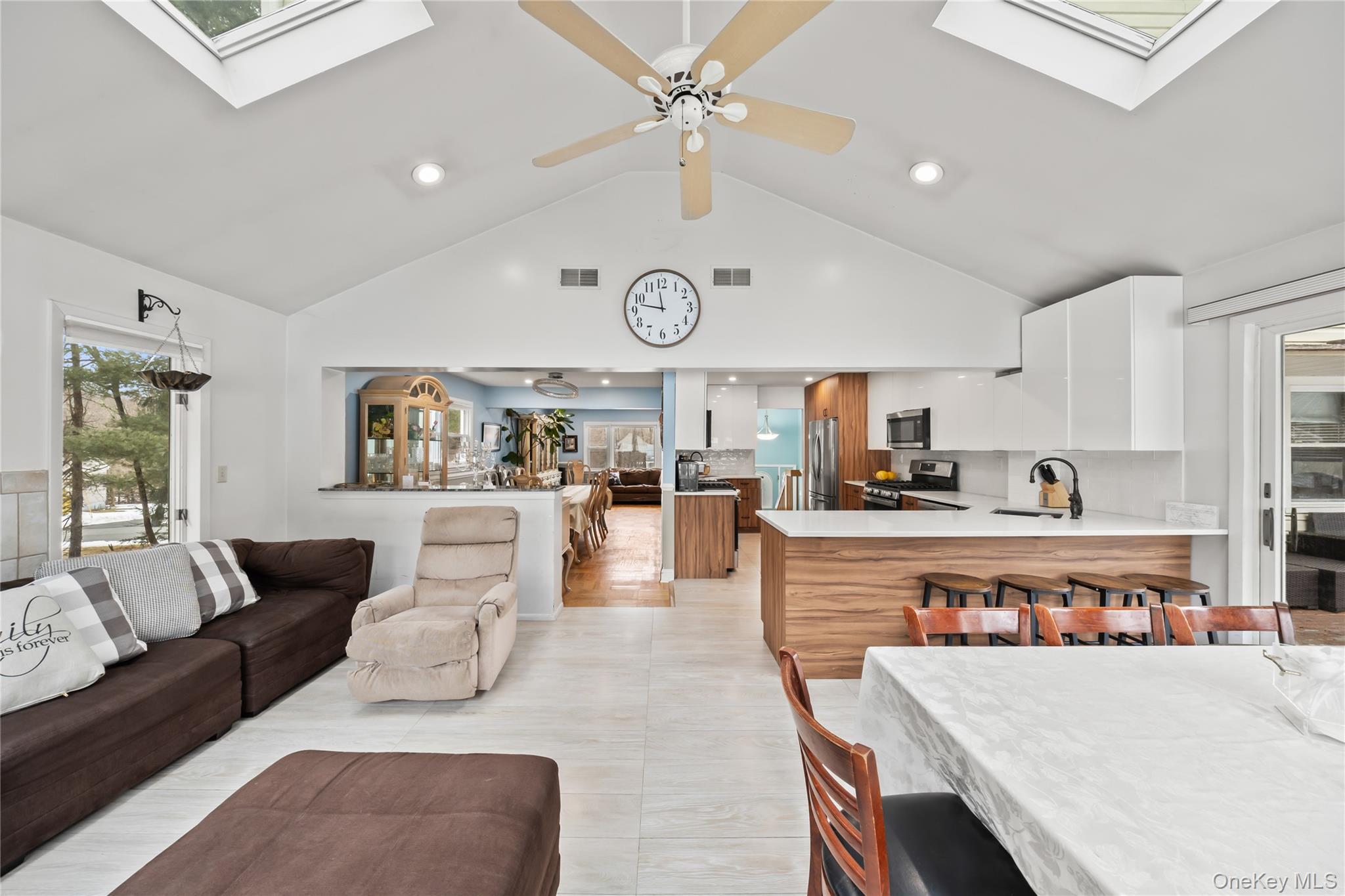 #16 photo, 11 Castle Drive, Chestnut Ridge , NY 10977