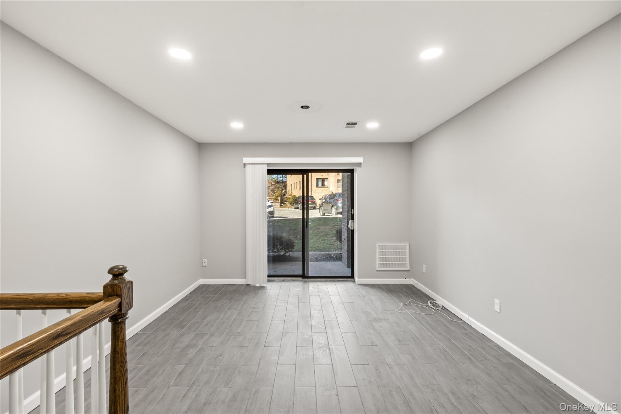 #11 photo, 402 Kennedy Drive, 紐約州 Spring Valley , NY 10977