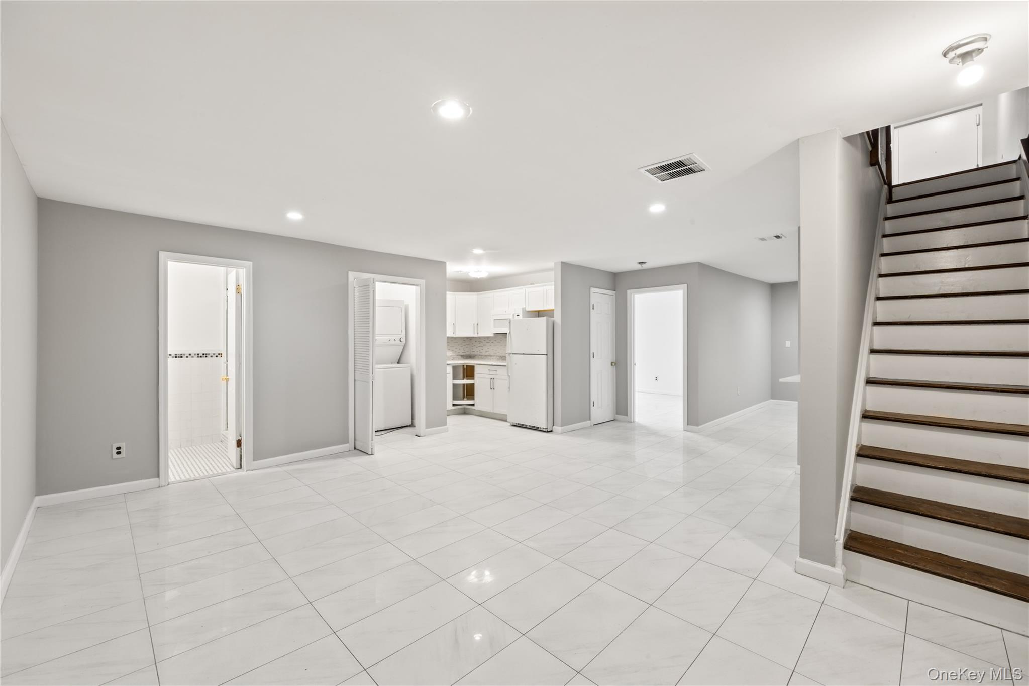 #16 photo, 402 Kennedy Drive, 紐約州 Spring Valley , NY 10977