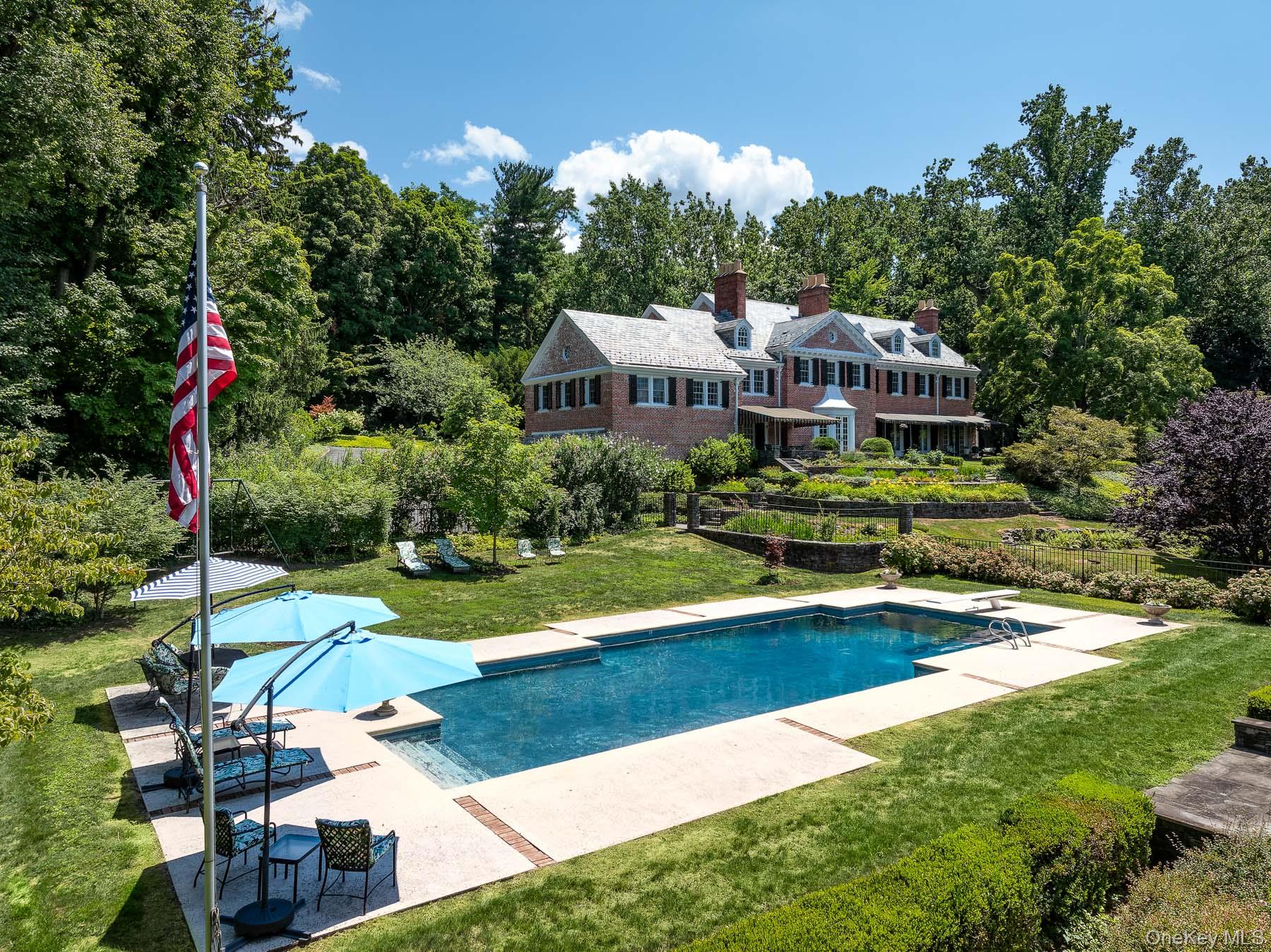 #1 photo, 41-C N Broadway, Irvington , NY 10533