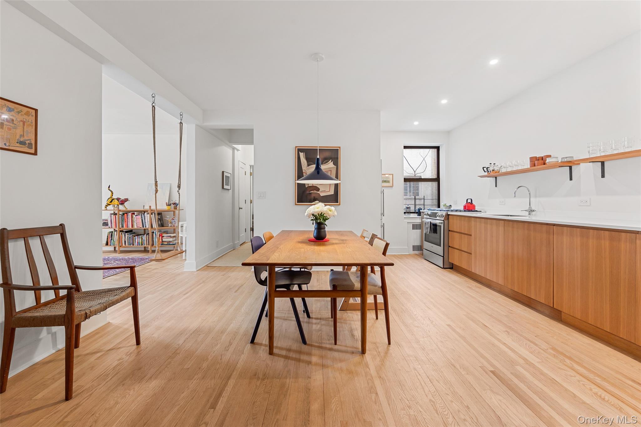 #6 photo, 385 Argyle Road, Brooklyn , NY 11218