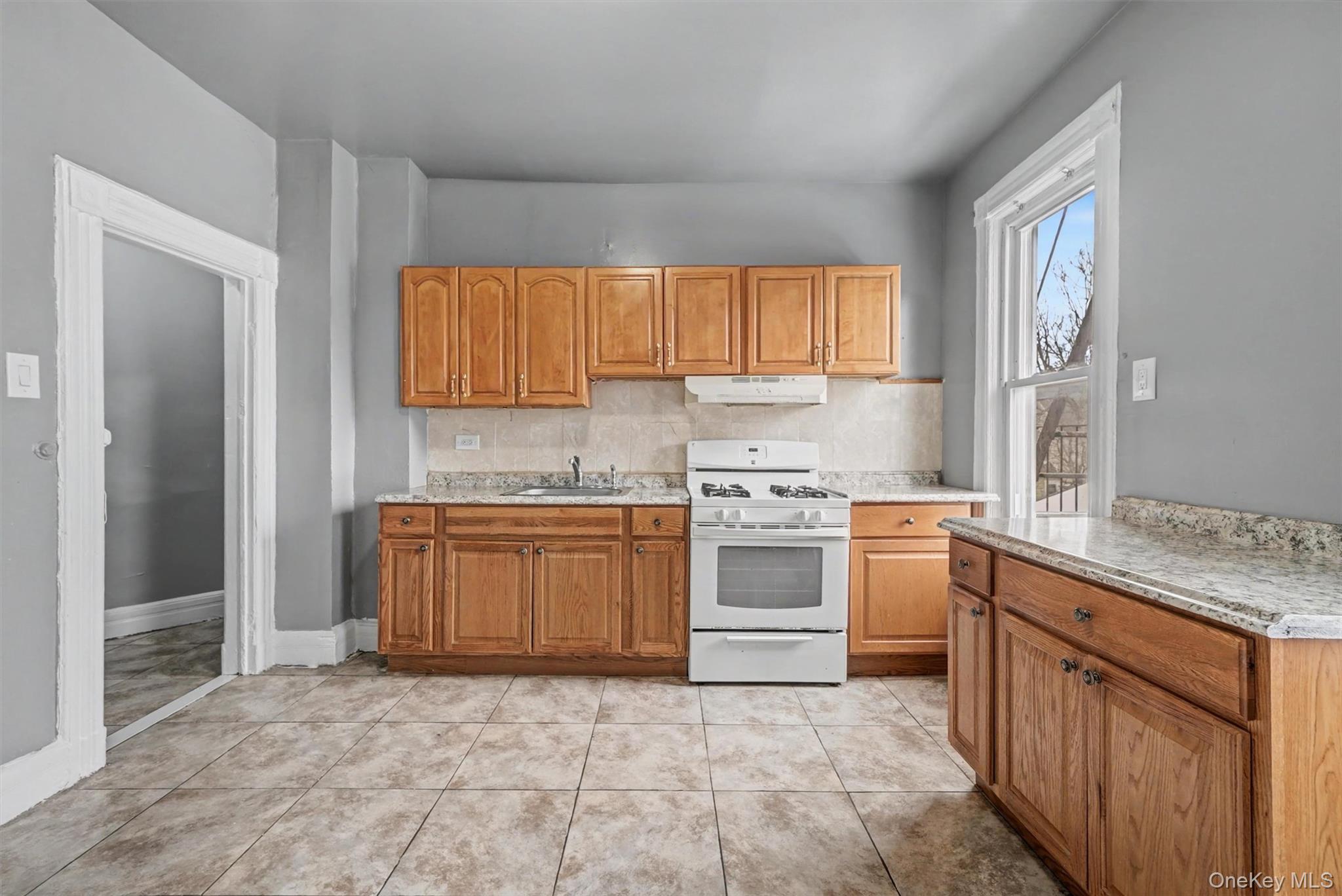 #15 photo, 240 S 5th Avenue, Mount Vernon , NY 10550