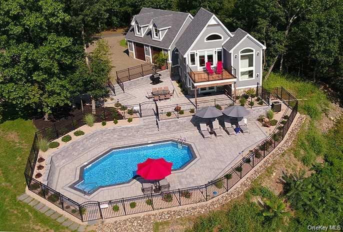 #2 photo, 21 Contentment Lane, Red Hook , NY 12571