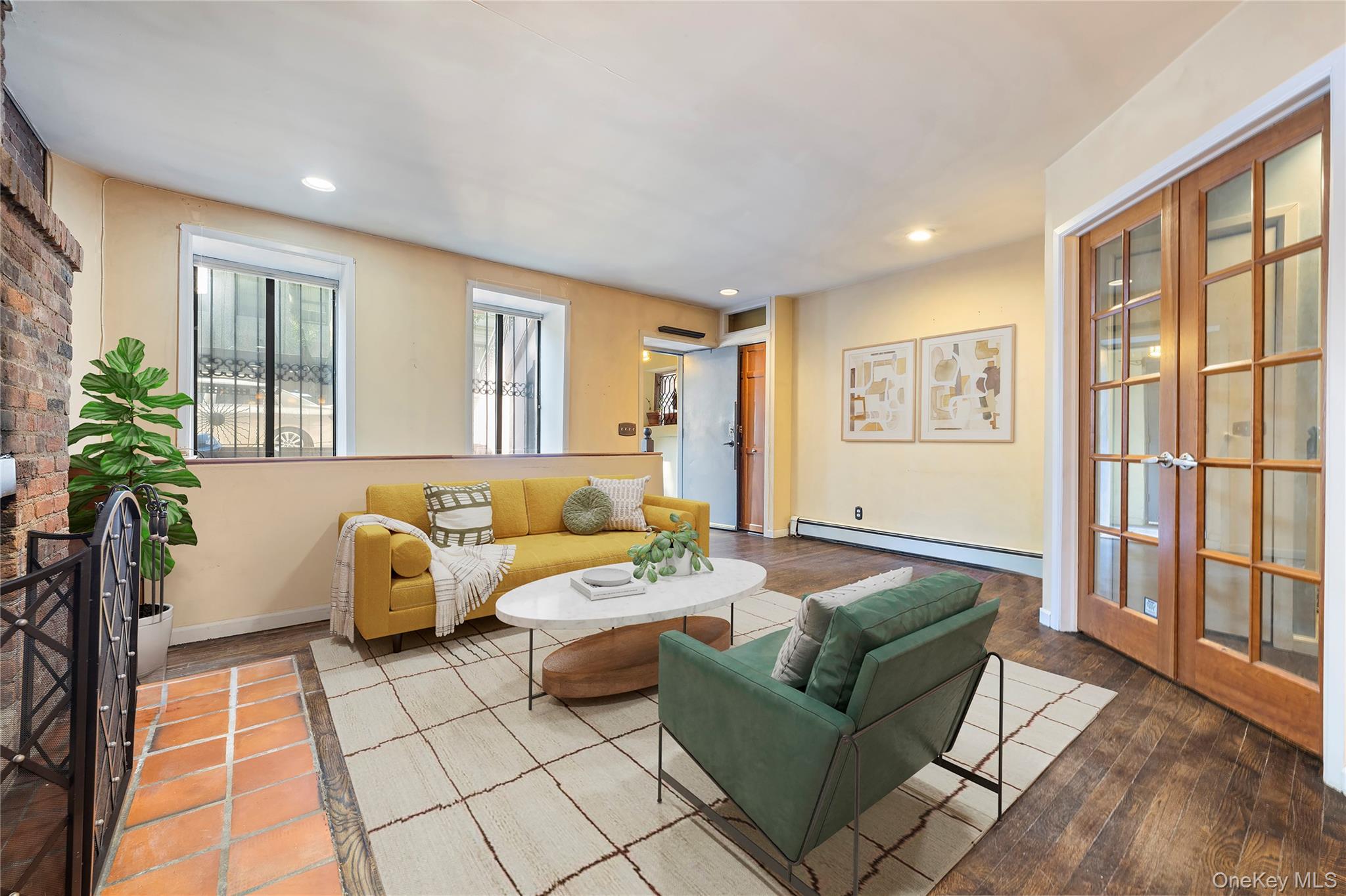 #1 photo, 117 W 82nd Street, New York (Manhattan) , NY 10024