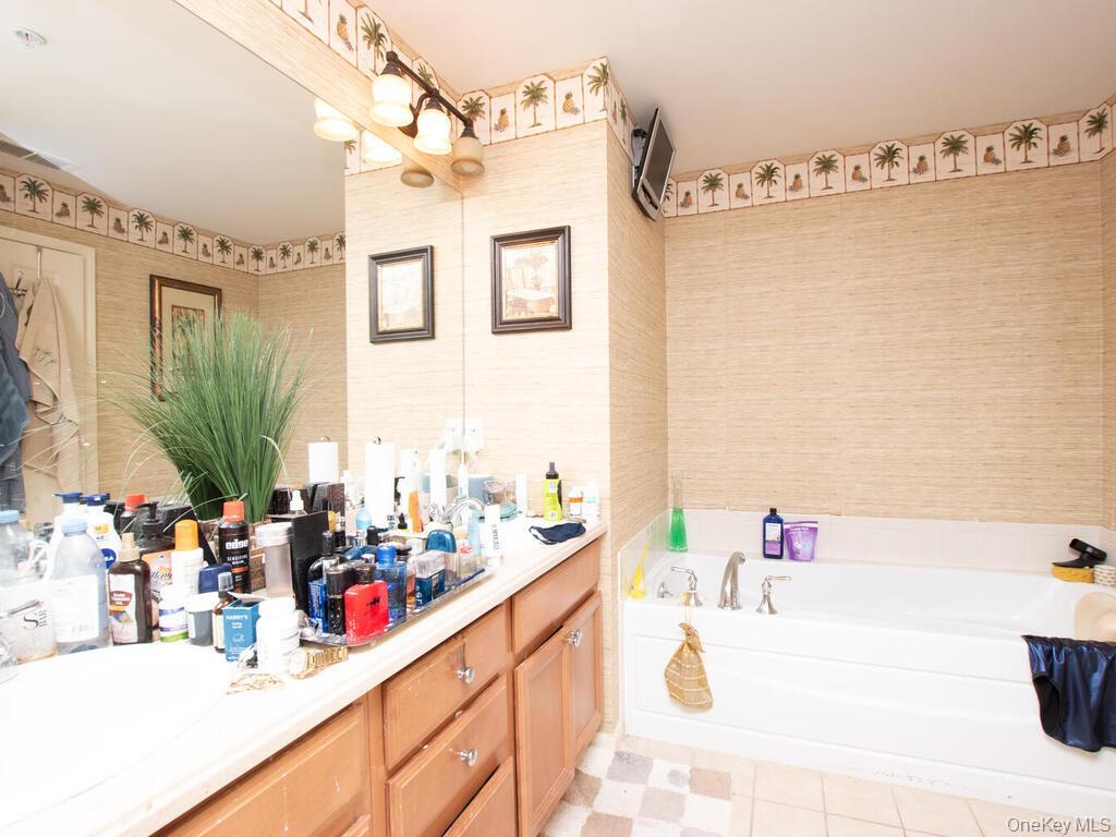 #14 photo, 112 Riverbend Drive, Peekskill , NY 10566