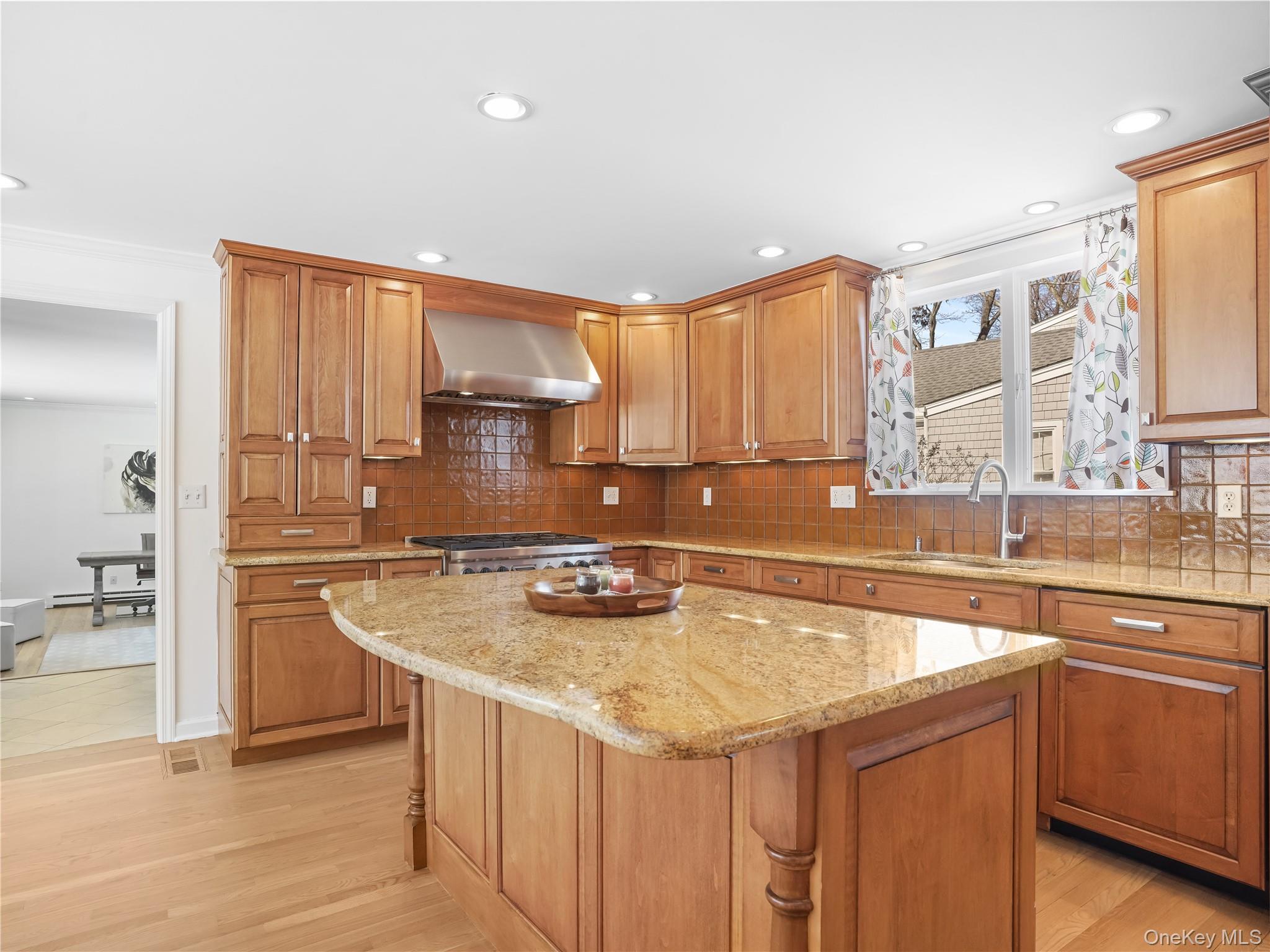 #8 photo, 32 Bauer Place Extension, Call Listing Agent , CT 06880