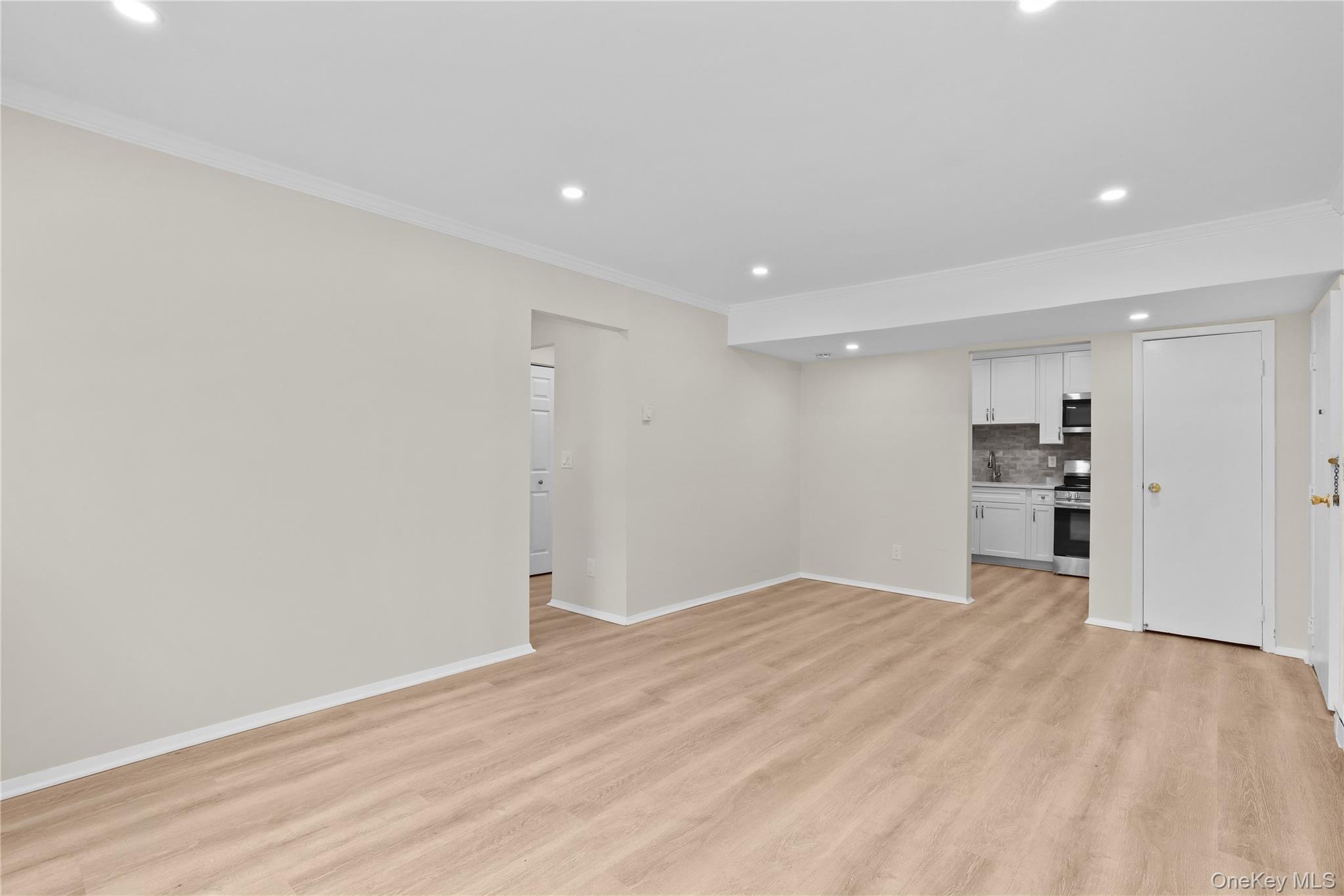 #4 photo, 26 Dorset Court, Yorktown Heights , NY 10598