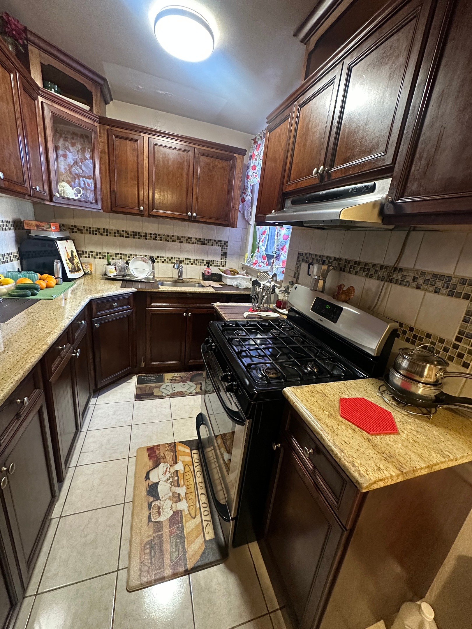 #3 photo, Bronx, ब्रोंक्स Norwood , NY 10467