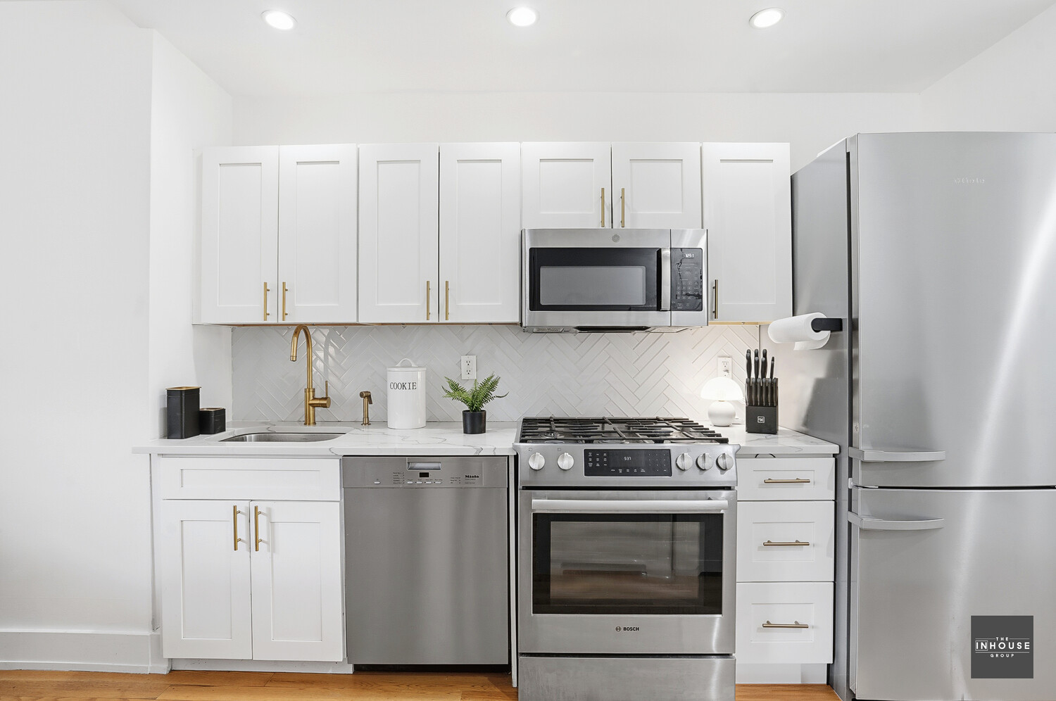 #3 photo, 280 NASSAU Avenue, ब्रुकलीन Greenpoint , NY 11222