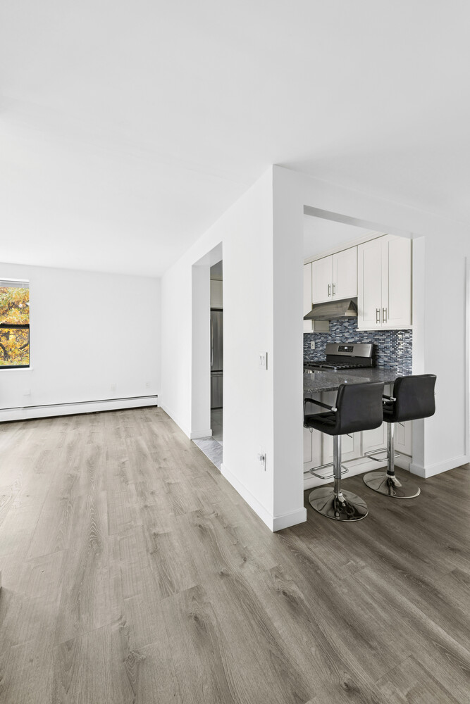 #7 photo, 1919 MADISON Avenue, South Harlem , NY 10035