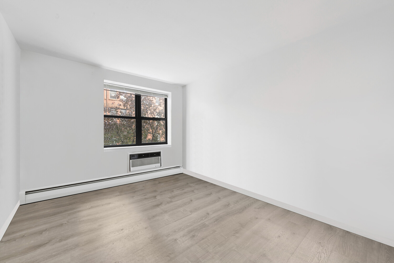 #8 photo, 1919 MADISON Avenue, South Harlem , NY 10035