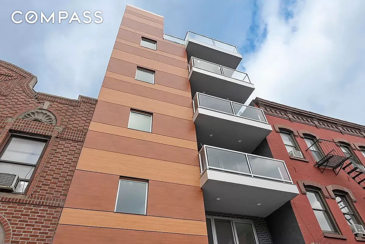 #11 photo, 261 Union Avenue, Williamsburg , NY 11211