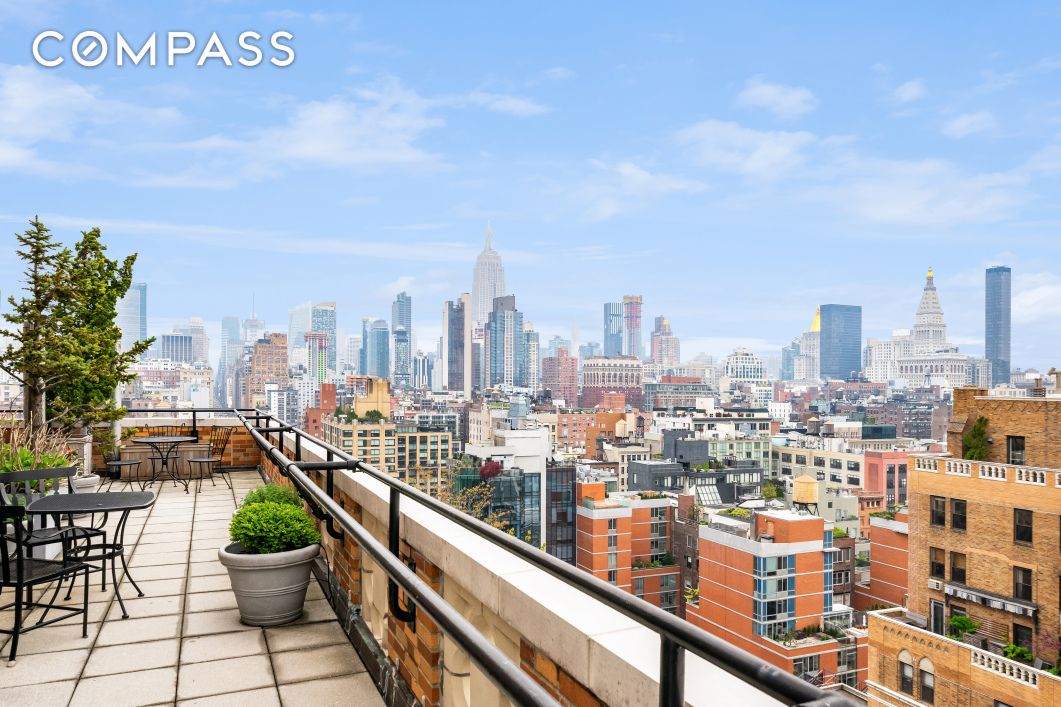 #14 photo, 201 W 16th Street, Chelsea , NY 10011