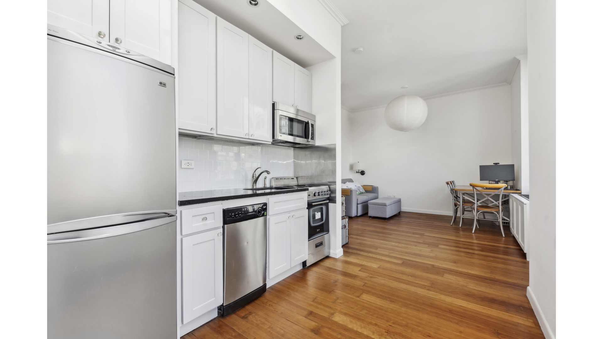 #1 photo, 111 W 67TH Street, Lincoln Square , NY 10023