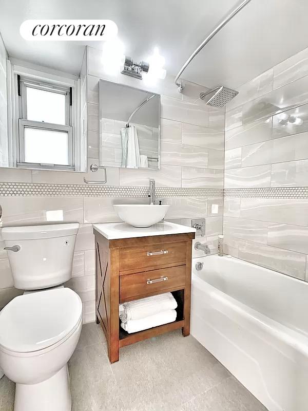 #10 photo, 210 E 63RD Street, Манхэттен ‖ Lenox Hill , NY 10065