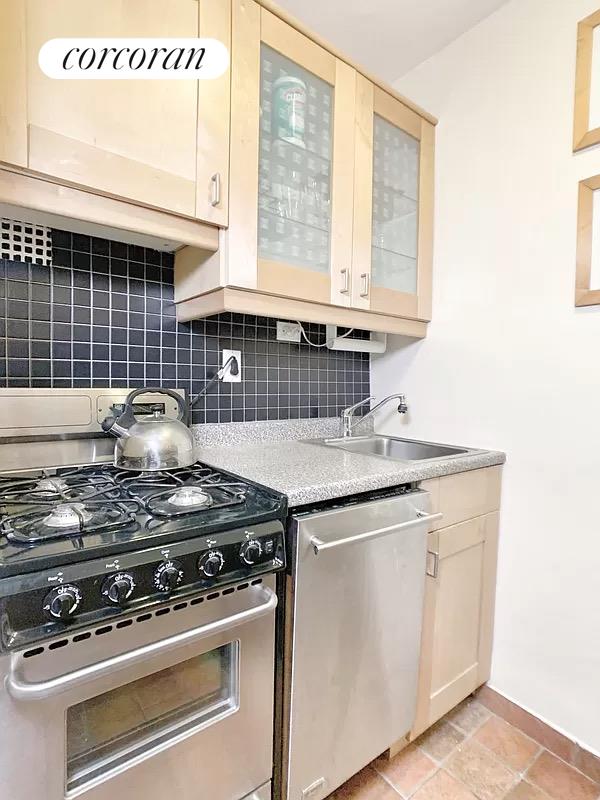 #6 photo, 210 E 63RD Street, Манхэттен ‖ Lenox Hill , NY 10065