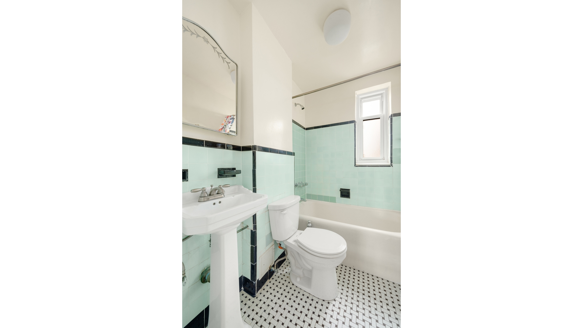 #9 photo, 233 W 99TH Street, मैनहटन Upper West Side , NY 10025