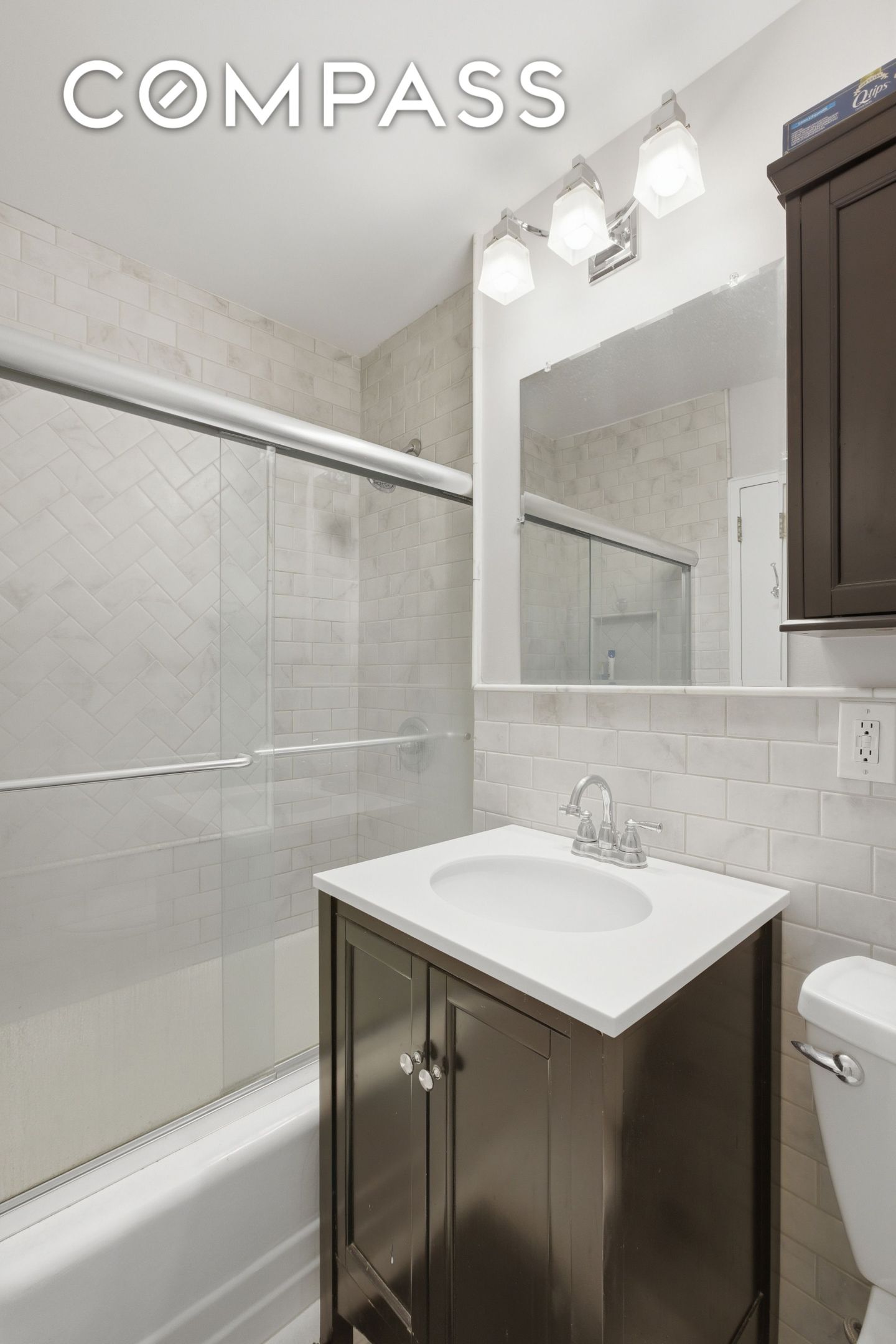 #7 photo, 201 E 21st Street, 맨해튼 Gramercy Park , NY 10010