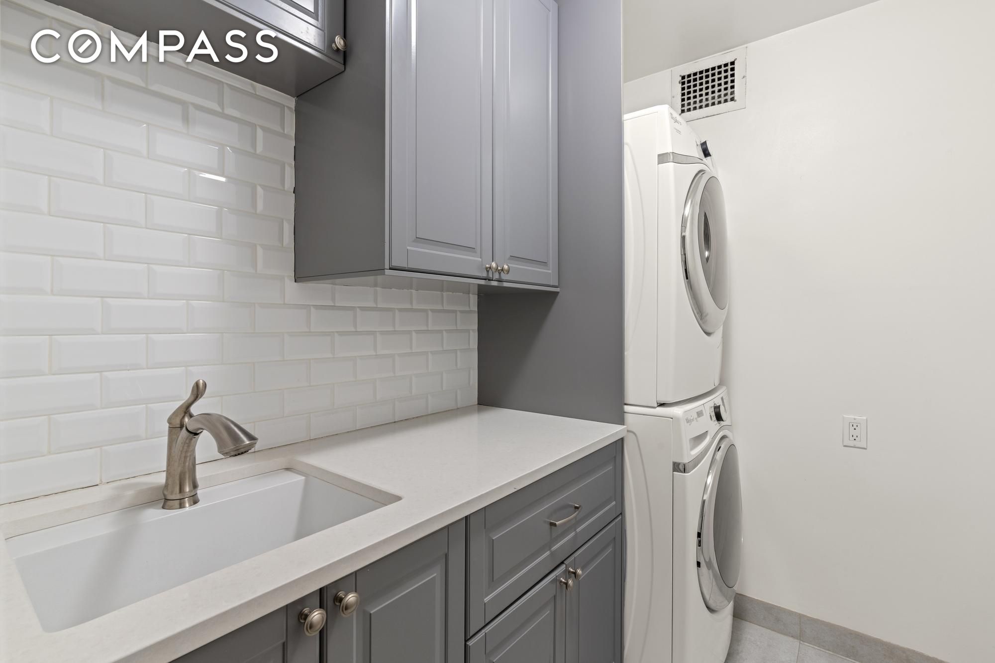 #7 photo, 345 E 73rd Street, Lenox Hill , NY 10021