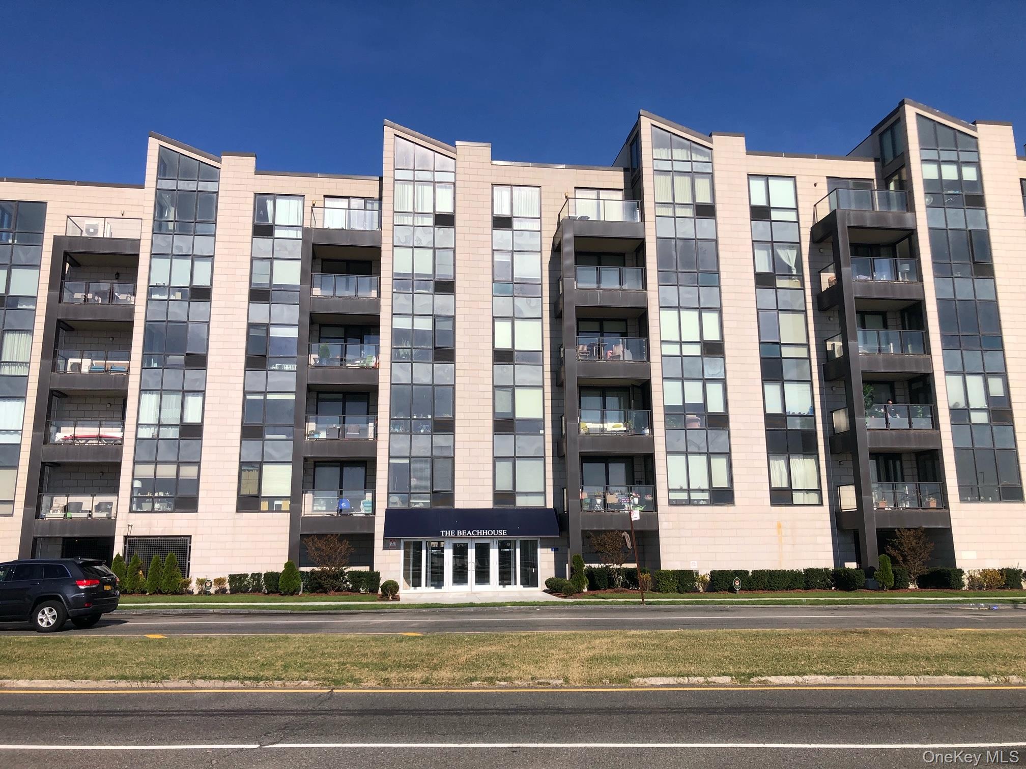 #18 photo, 91-16 Shore Front Parkway, Rockaway Beach , NY 11693