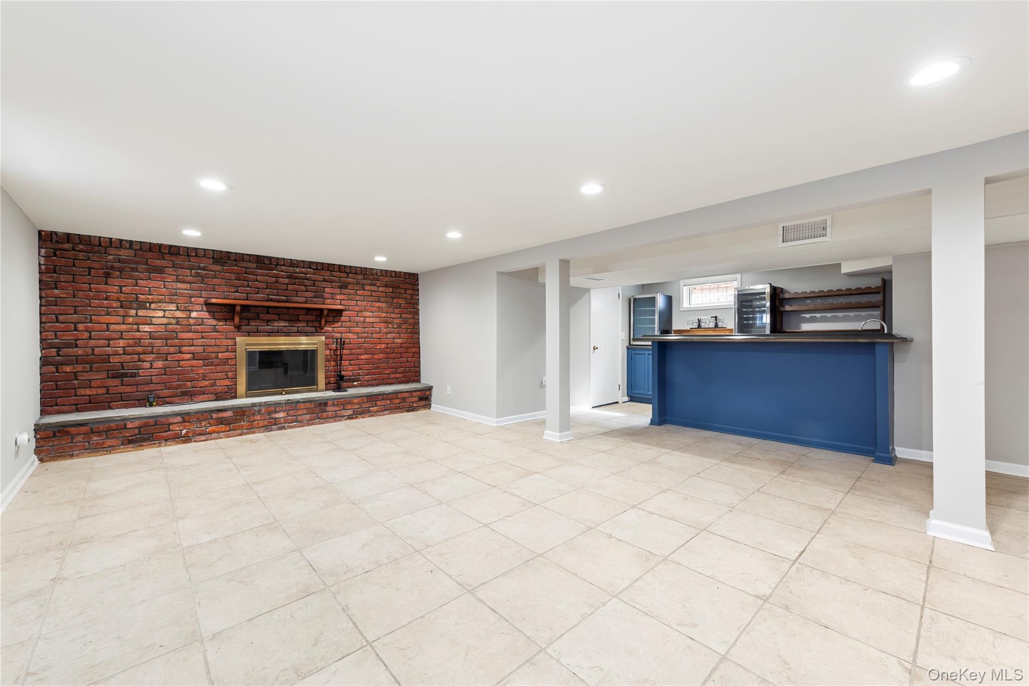 #17 photo, 2615 Clearview Expressway, Bayside , NY 11360