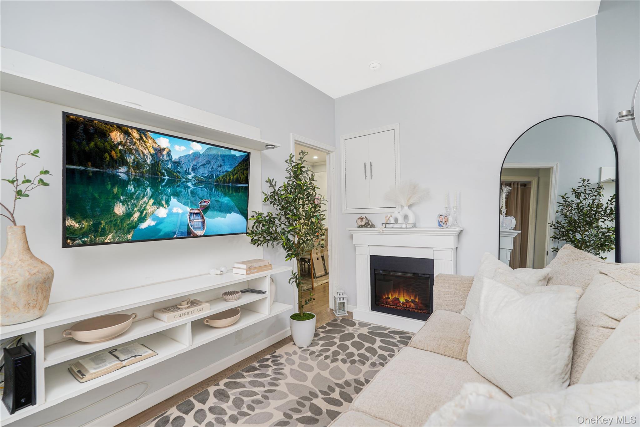 #6 photo, 7302 13th Avenue, הברונקס Brooklyn , NY 11228