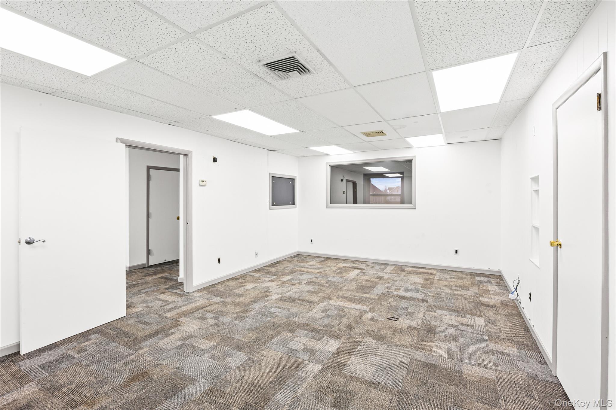 #10 photo, 100 2nd Street, מחוז נסאו Mineola , NY 11501