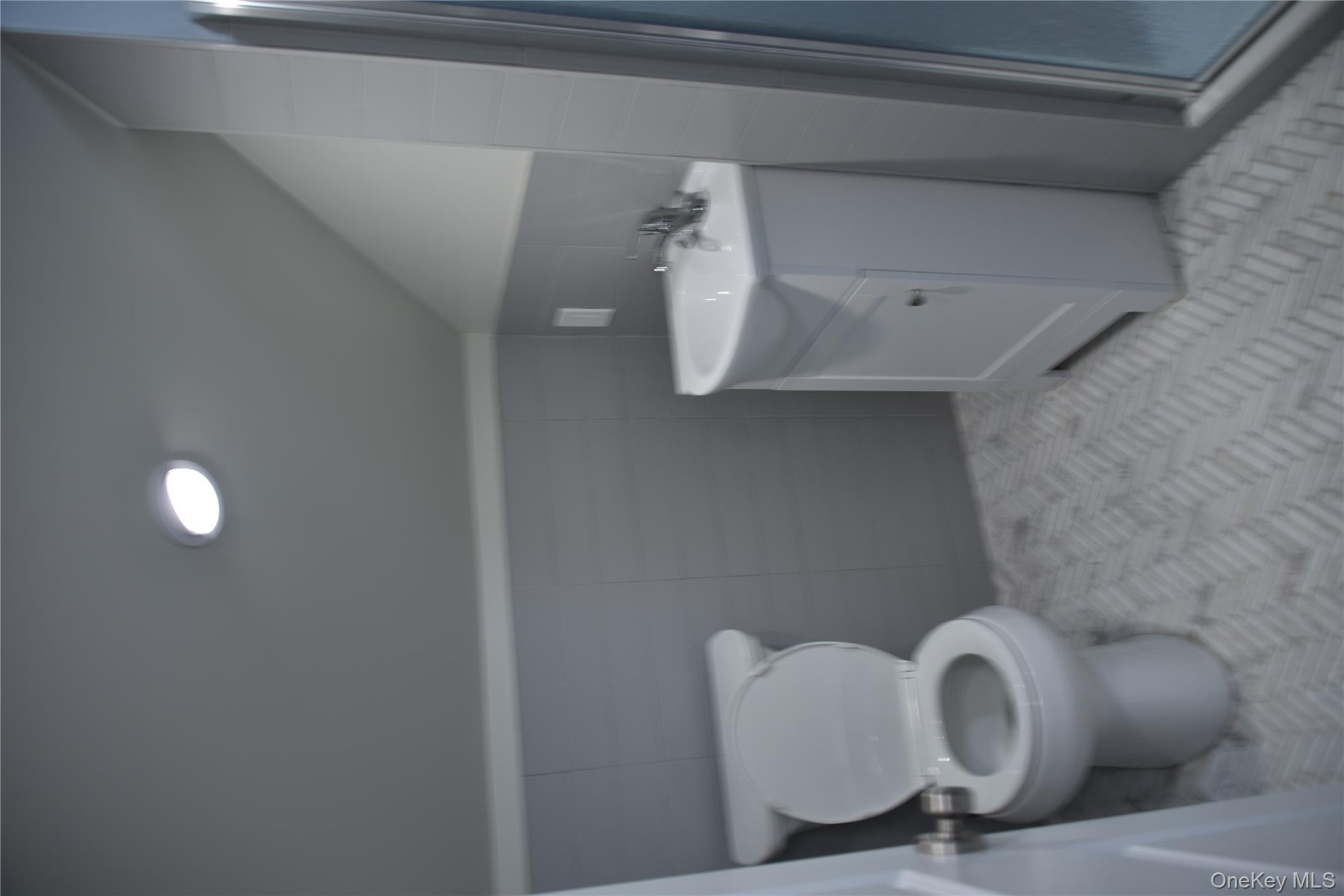 #8 photo, 55 Acre Lane, Hicksville , NY 11801