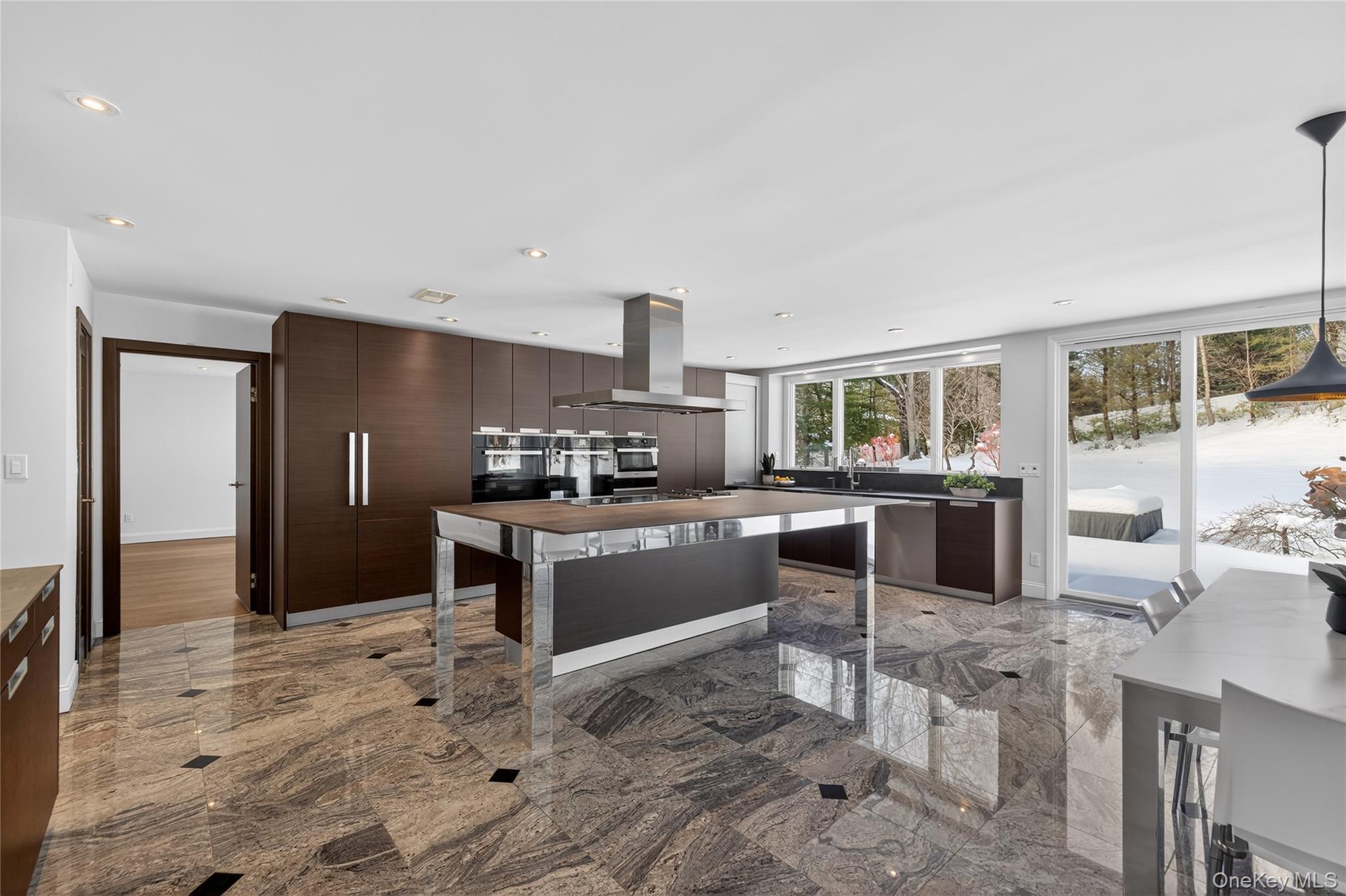 #12 photo, 48 Westwood Court, Woodbury , NY 11797