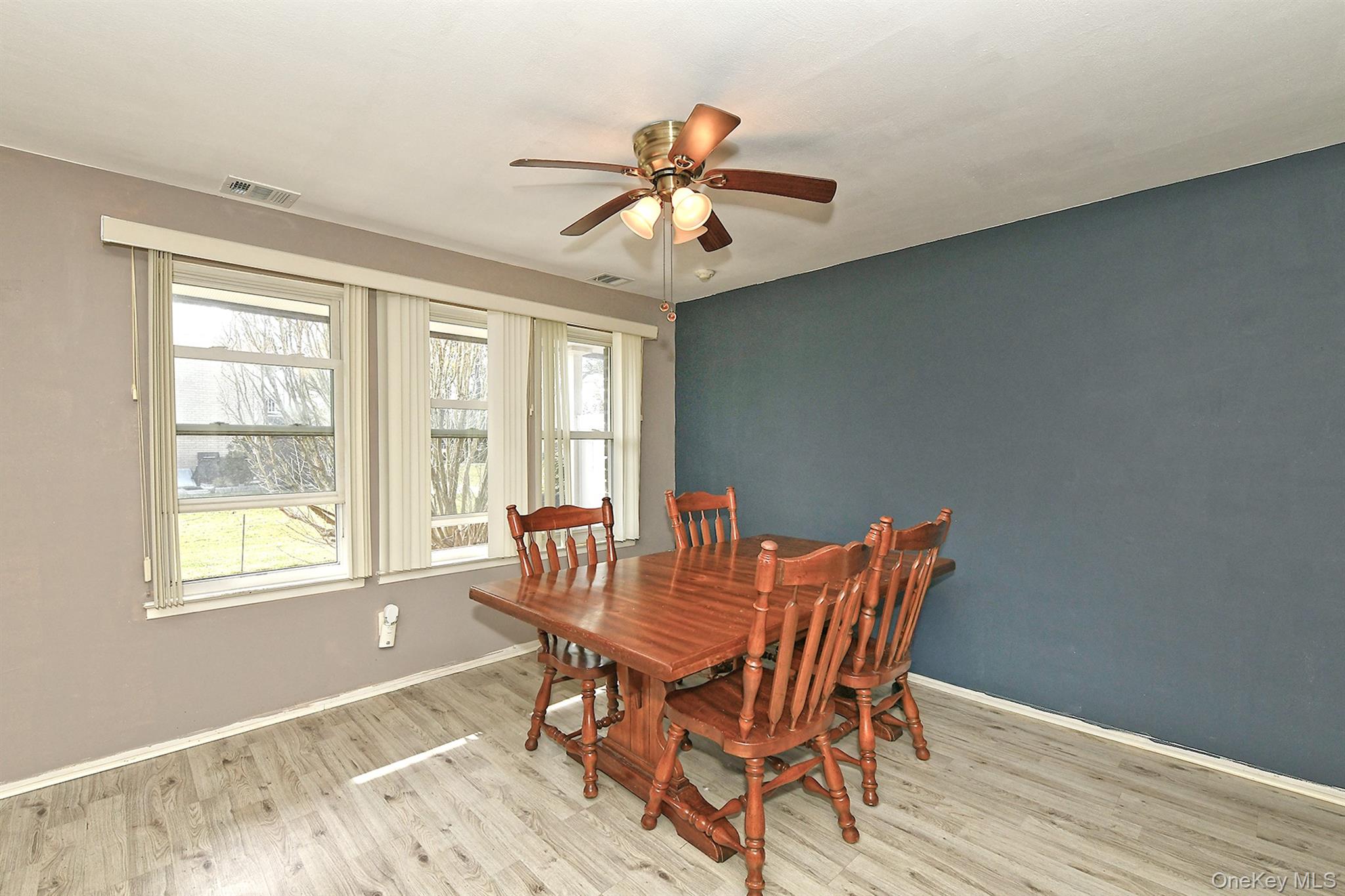 #9 photo, 57 Artist Lake Drive, Middle Island , NY 11953