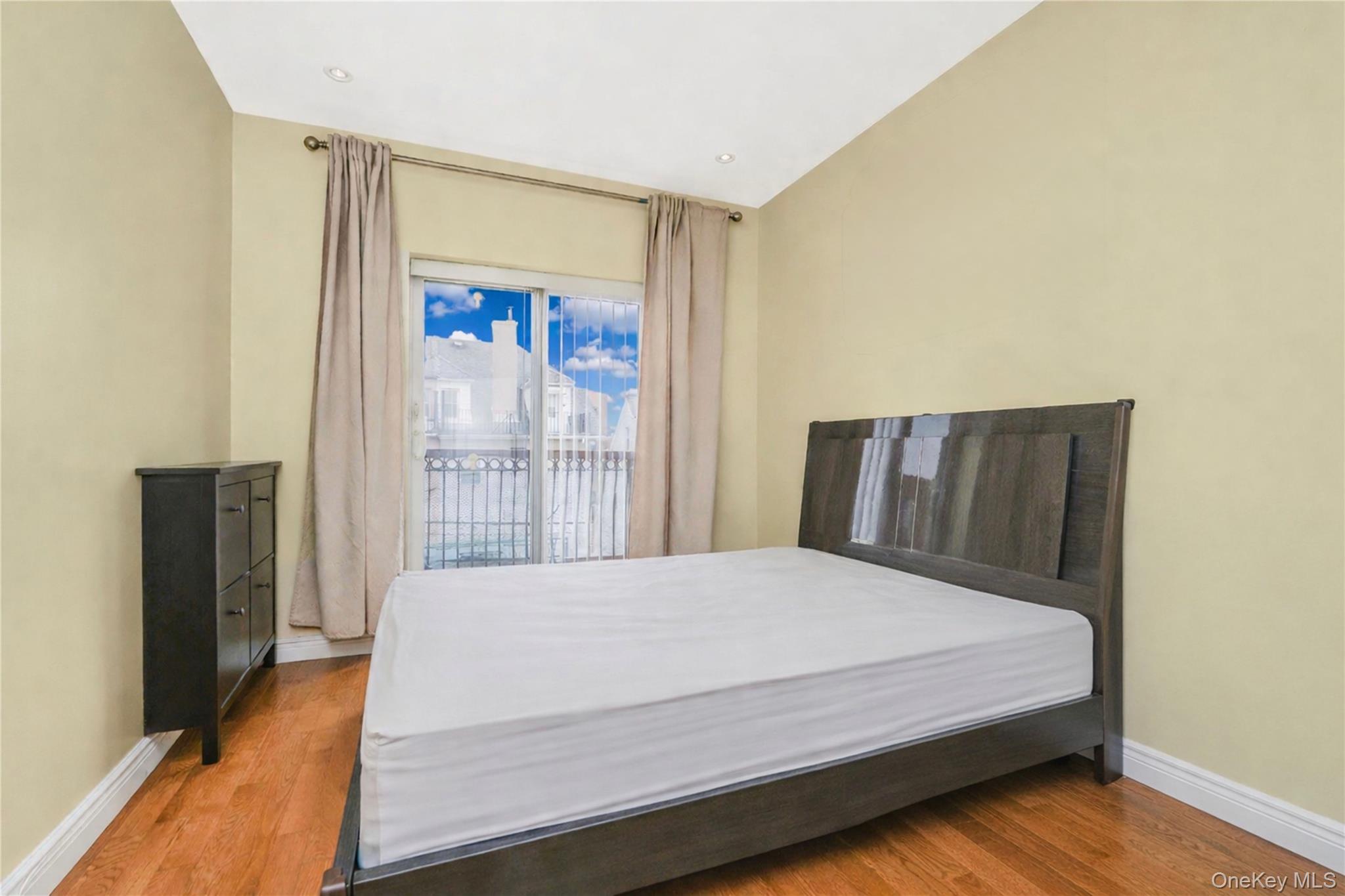 #12 photo, 8805 Bay 16th Street, ब्रुकलीन Brooklyn , NY 11214