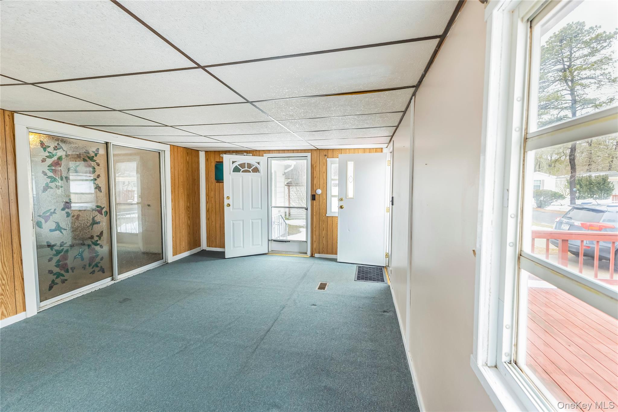 #18 photo, 525 Riverleigh Avenue, מחוז סאפוק Riverhead , NY 11901