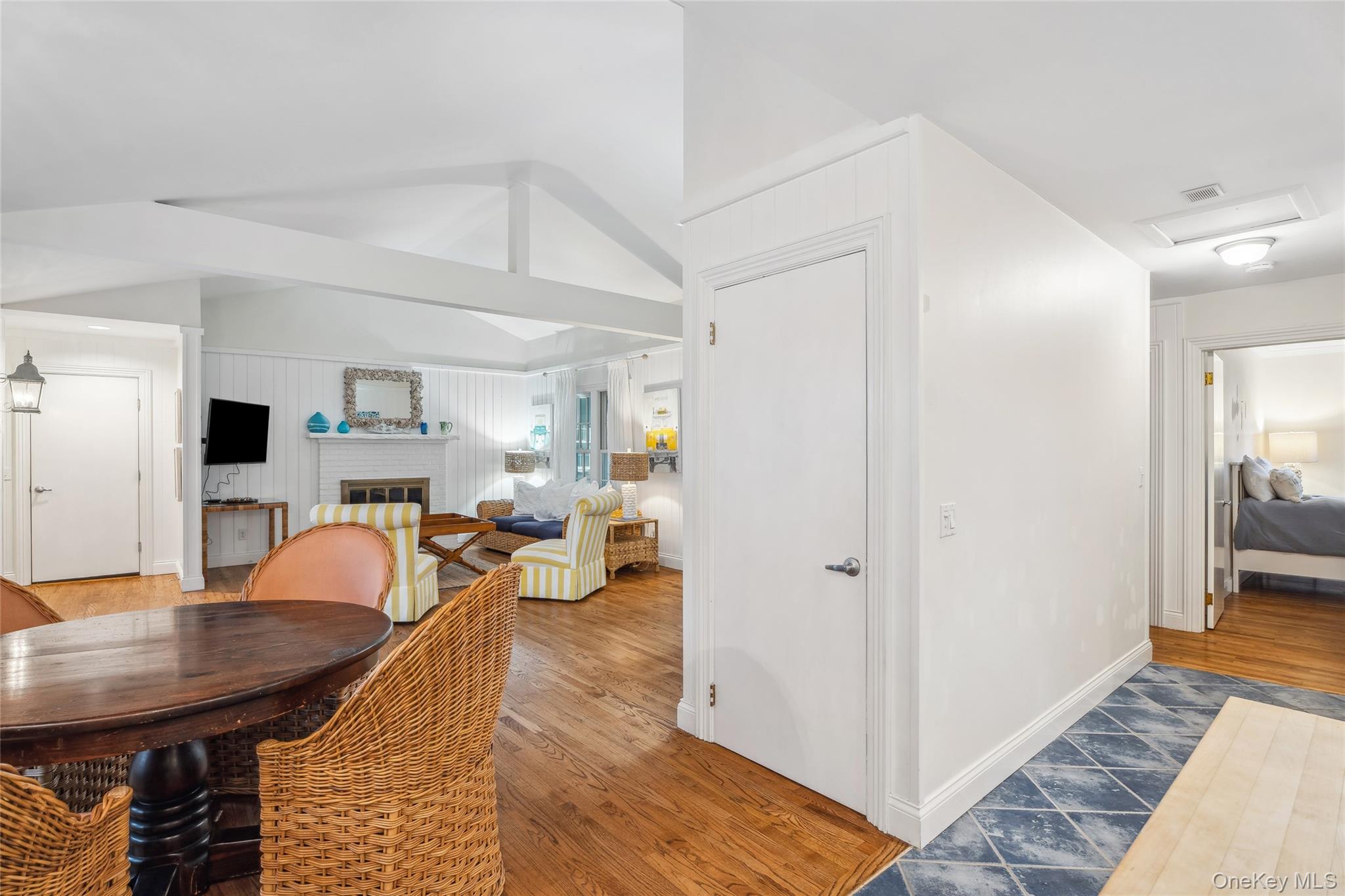 #7 photo, 73 Beach Road, Westhampton Beach , NY 11978