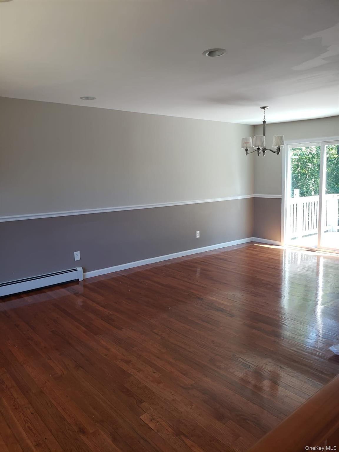 #3 photo, 167 Oakland Avenue, מחוז סאפוק Central Islip , NY 11722