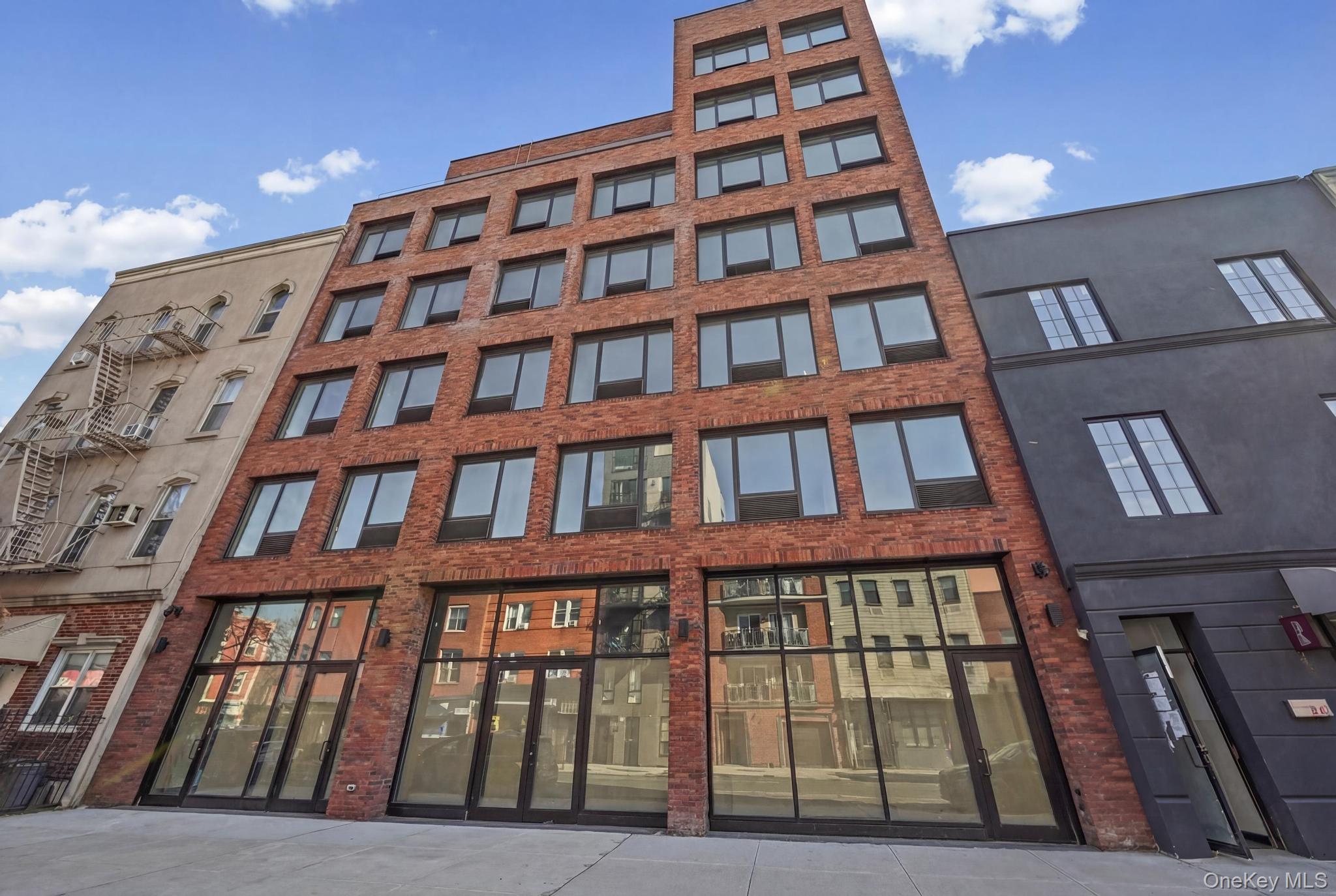 #2 photo, 444 Graham Avenue, Brooklyn , NY 11211