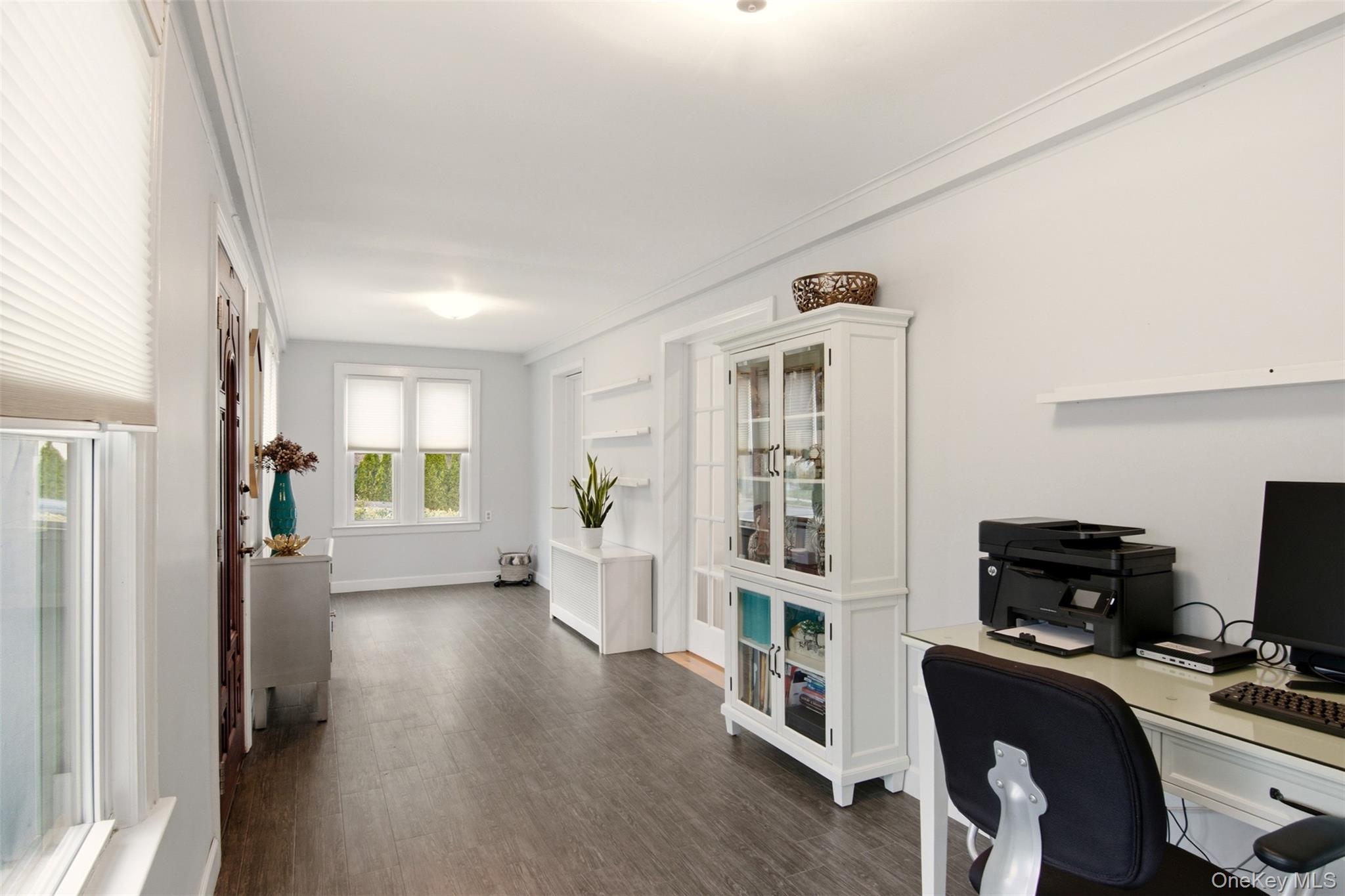 #5 photo, 17 Park Place, নাসাউ কাউন্টি Floral Park , NY 11001