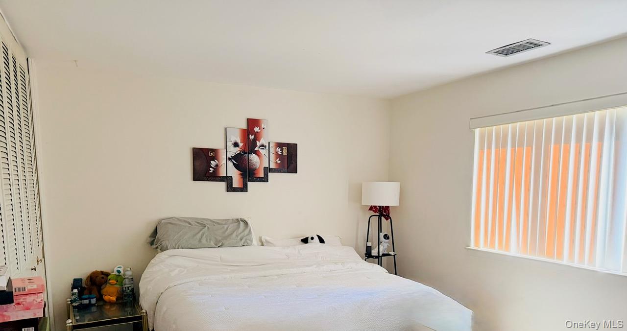 #8 photo, 980 Skyline Drive, מחוז סאפוק Coram , NY 11727