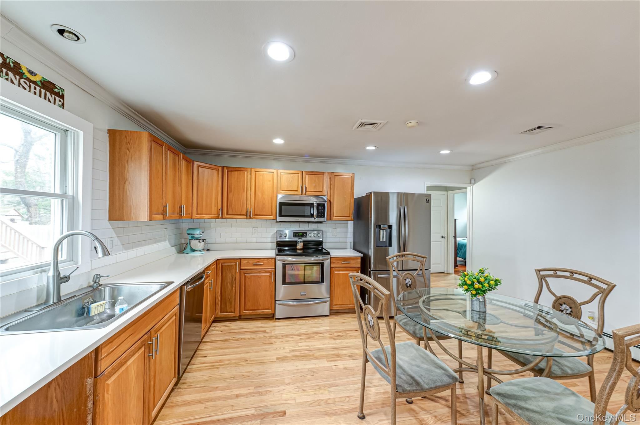 #11 photo, 19 Fairview Place, Hauppauge , NY 11788