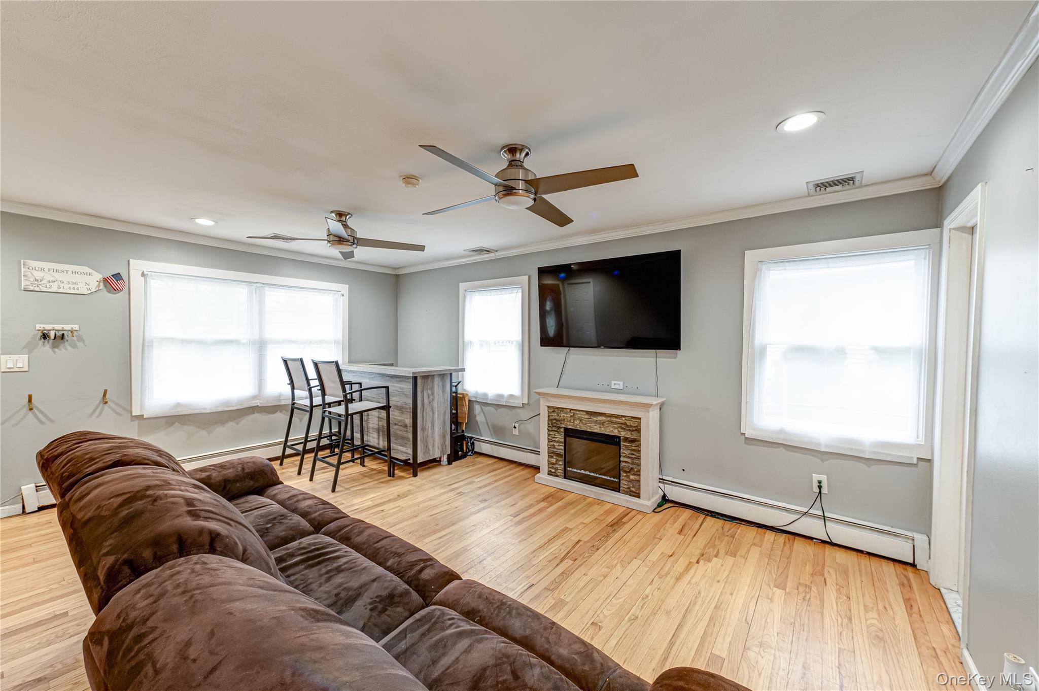 #7 photo, 19 Fairview Place, Hauppauge , NY 11788