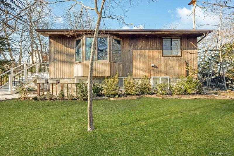 #1 photo, 356 Oakleigh Avenue, Calverton , NY 11933