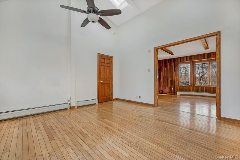 #13 photo, 356 Oakleigh Avenue, Calverton , NY 11933