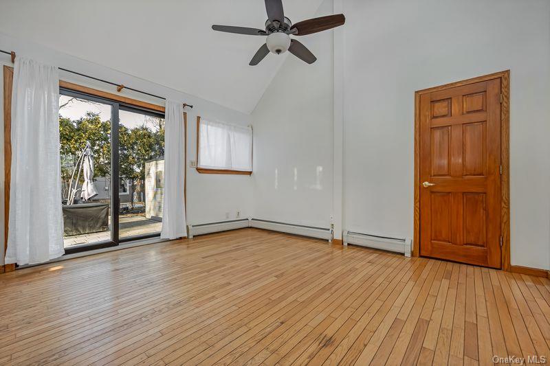 #14 photo, 356 Oakleigh Avenue, Calverton , NY 11933