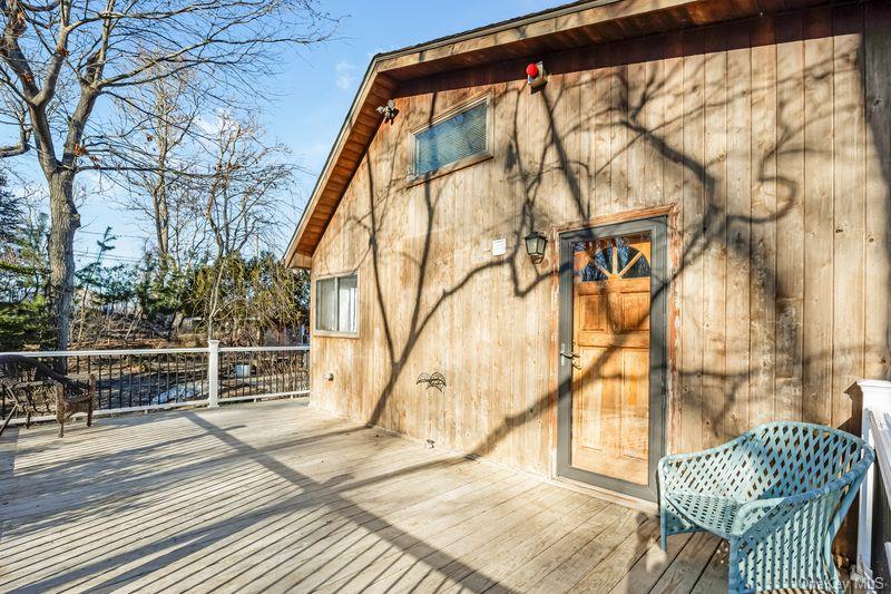 #3 photo, 356 Oakleigh Avenue, Calverton , NY 11933