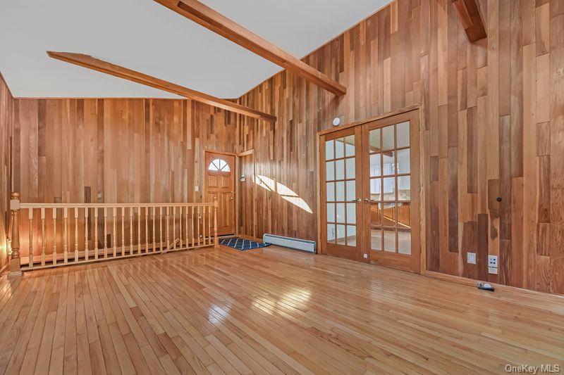 #8 photo, 356 Oakleigh Avenue, Calverton , NY 11933