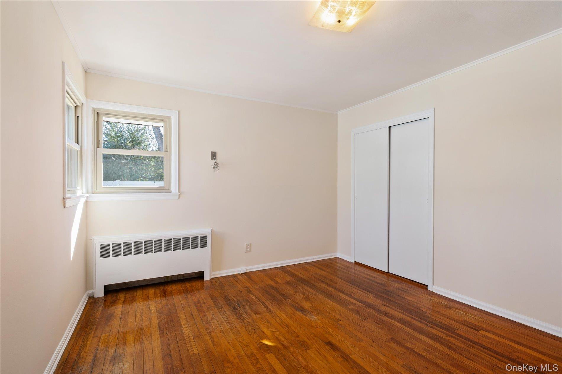 #16 photo, 16 Seneca Drive, नासाउ काउंटी Massapequa , NY 11758