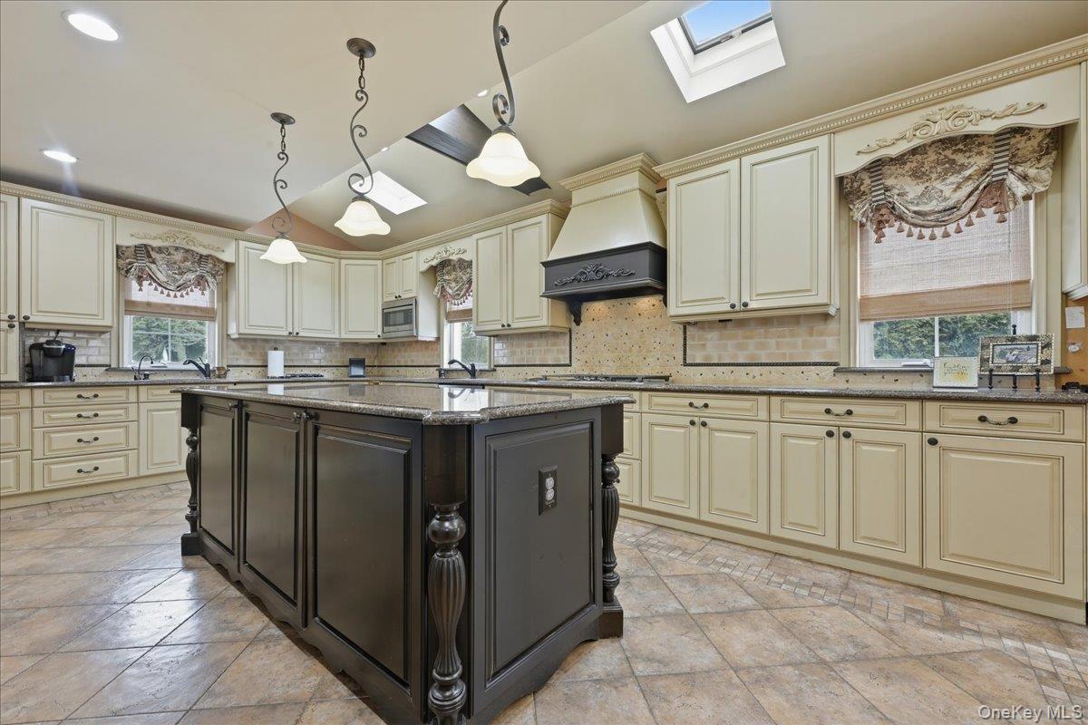 #12 photo, 227 Colony Street, West Hempstead , NY 11552