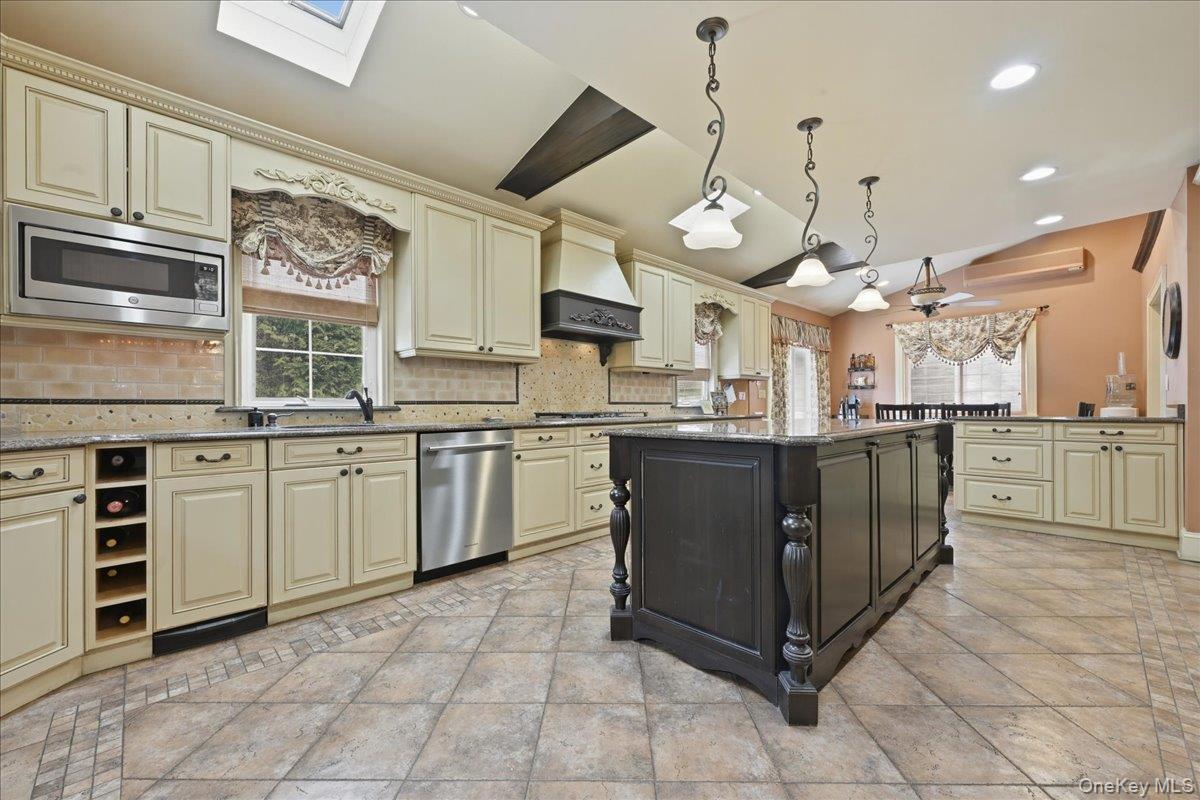 #9 photo, 227 Colony Street, West Hempstead , NY 11552