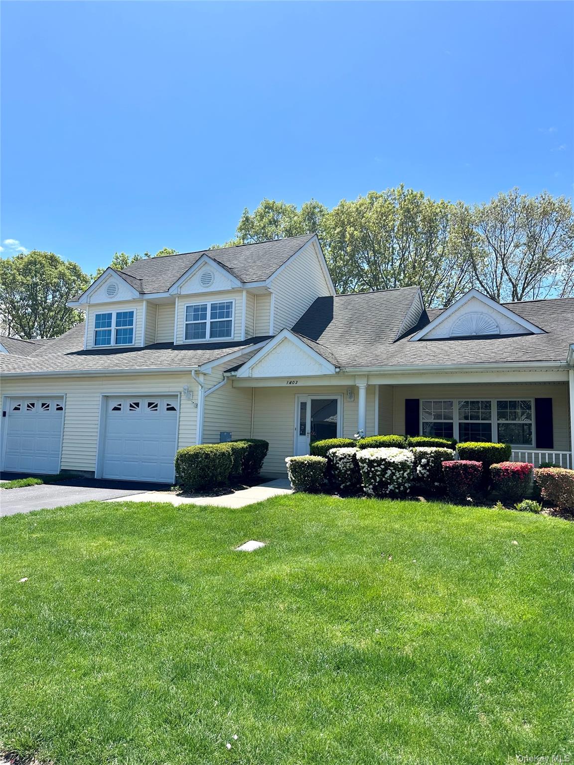 #1 photo, 1403 Pebble Beach Path, מחוז סאפוק Riverhead , NY 11901